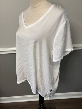 Calvin Klein Versatile White V-Neck Women's Top NWT